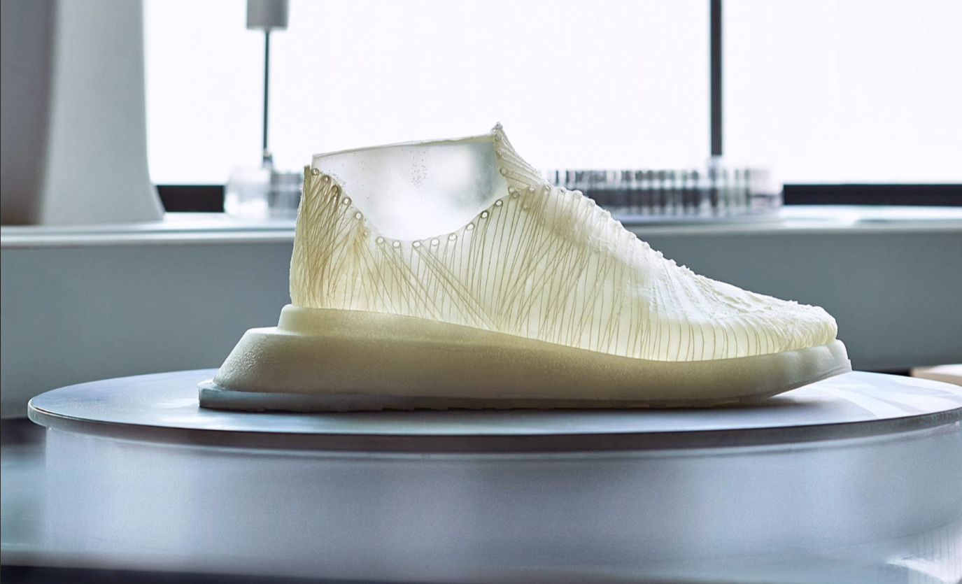 碳纤维在市场上的又一应用,3D打印碳纤维衣物面世